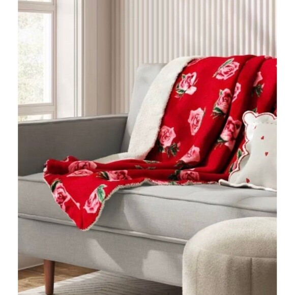 Rose Printed Plush Throw with Faux Shearling Reverse Ruffled Trim Red -Threshold - Picture 2 of 5